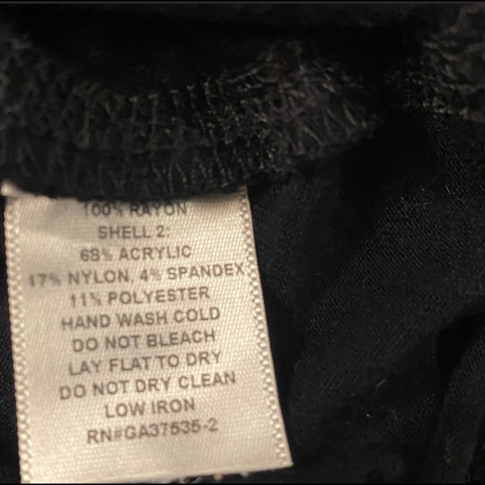 Monteau ladies long sleeve shirt is a small - Picture 4 of 5